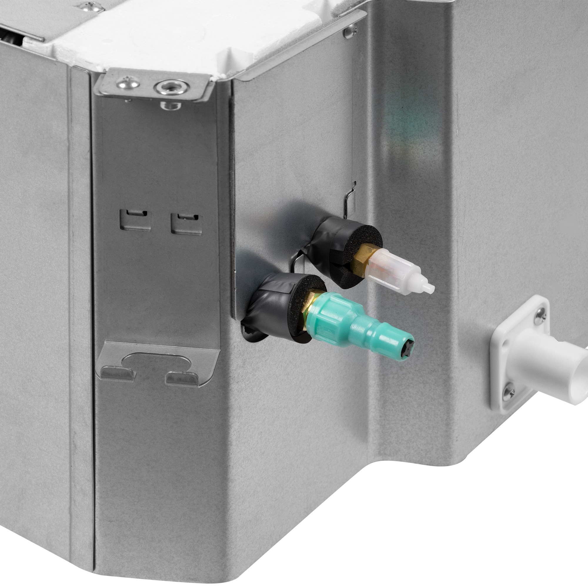 Комплект Electrolux EACC-18H/UP4-DC/N8 инверторной сплит-системы, кассетного типа — детальное фото, обзор