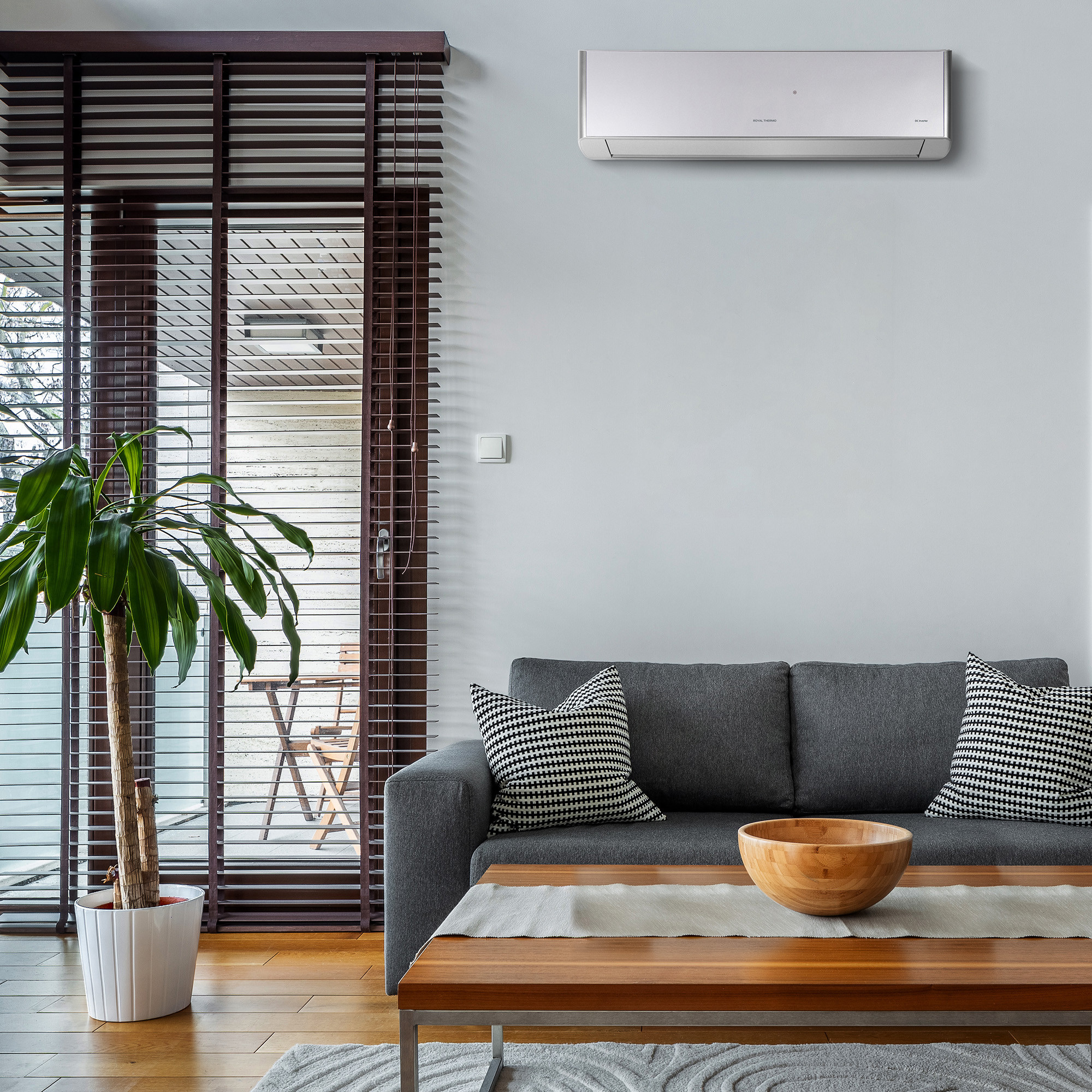 Сплит-система инверторного типа Royal Thermo Fenix DC RTFI-24HN8/silver комплект — детальное фото, обзор